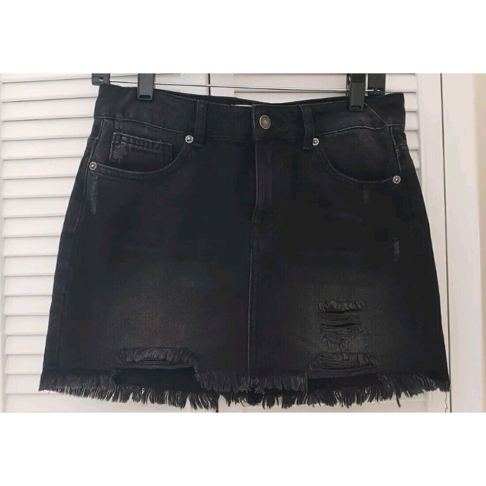 NEW WE THE FREE BY FREE PEOPLE BLACK DISTRESSED DENIM ROW HEM MINI SKIRT SIZE 6